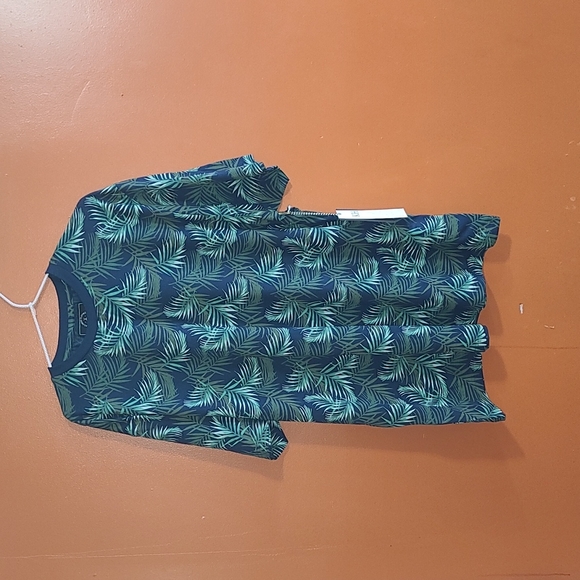 knit heritage Other - NWT Knit Heritage Tee